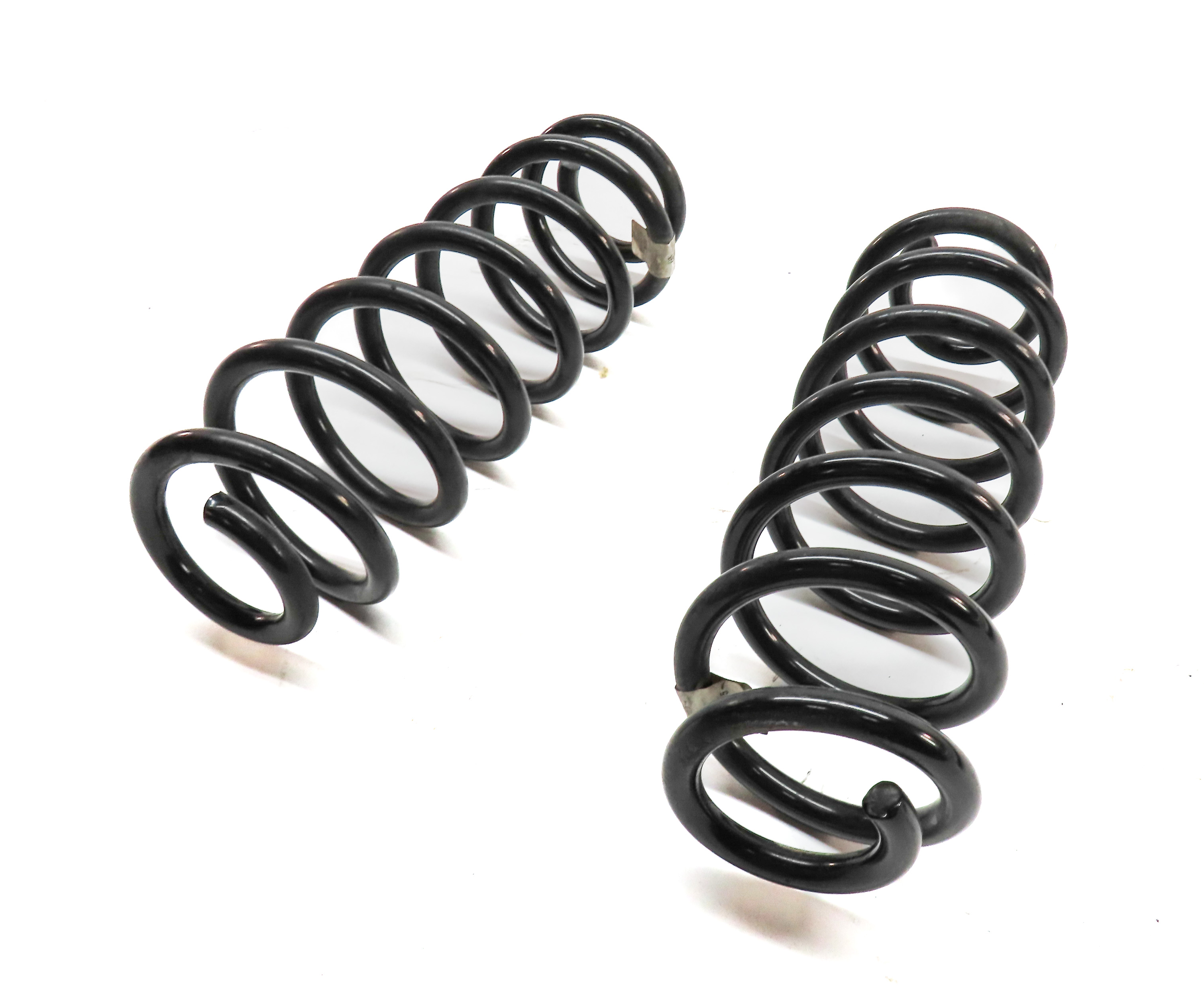 2015-2018 AUDI A3 S3 RS3 (8V) REAR LEFT & RIGHT SUSPENSION COIL SPRING SET/2 — exact item pictured
